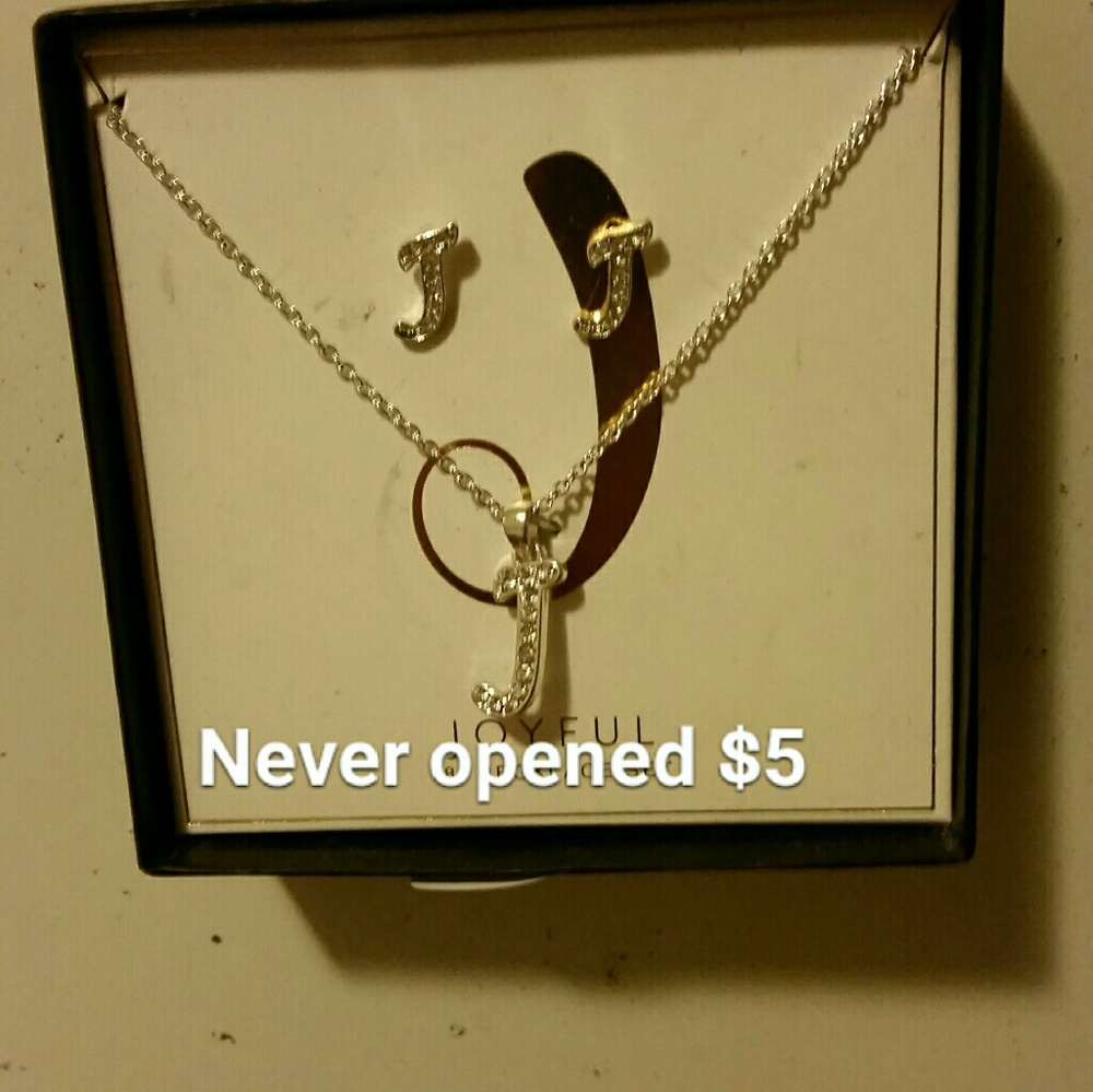 Necklace set